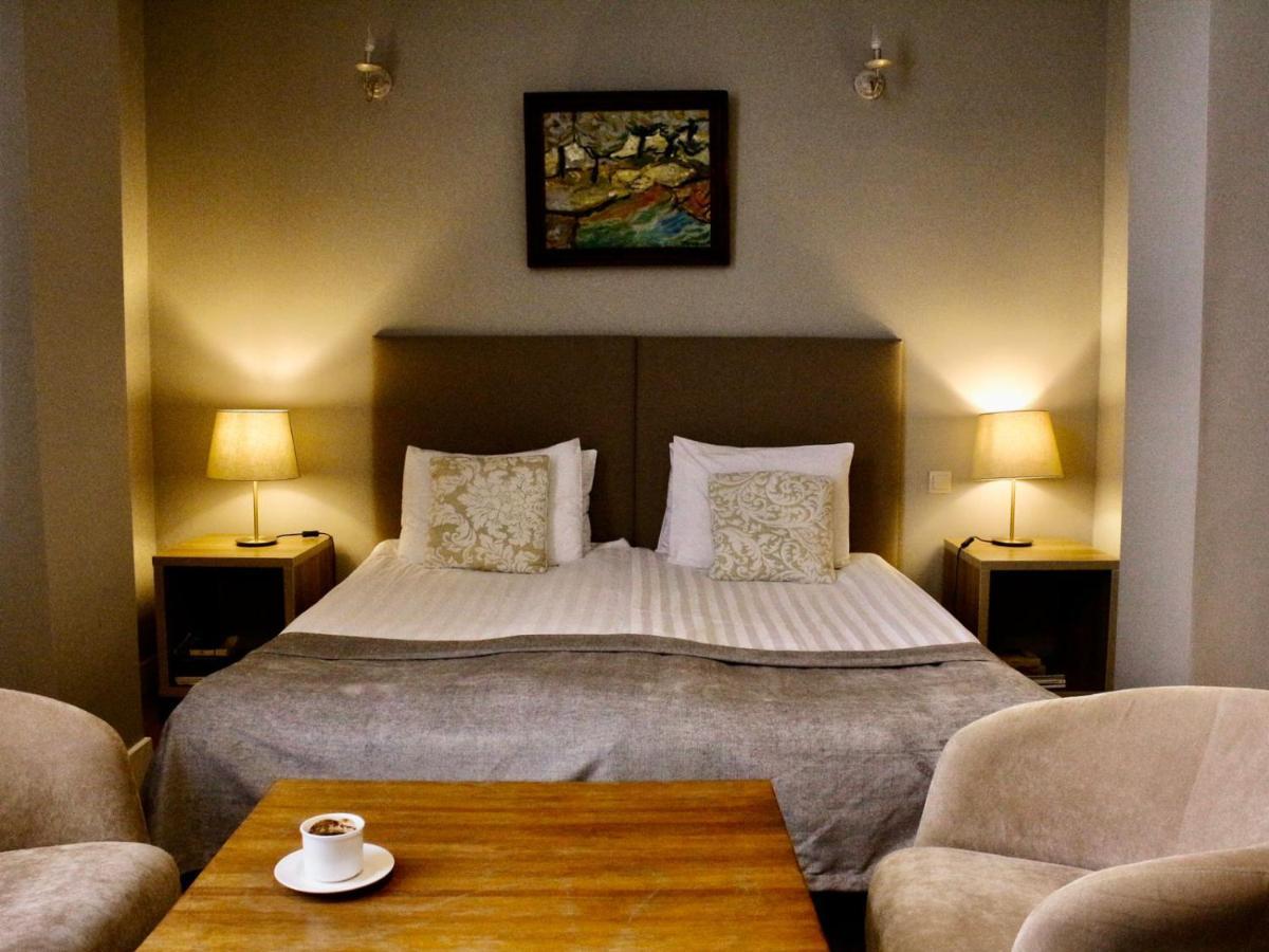 Boutique Hotel Amra Sukhumi Esterno foto
