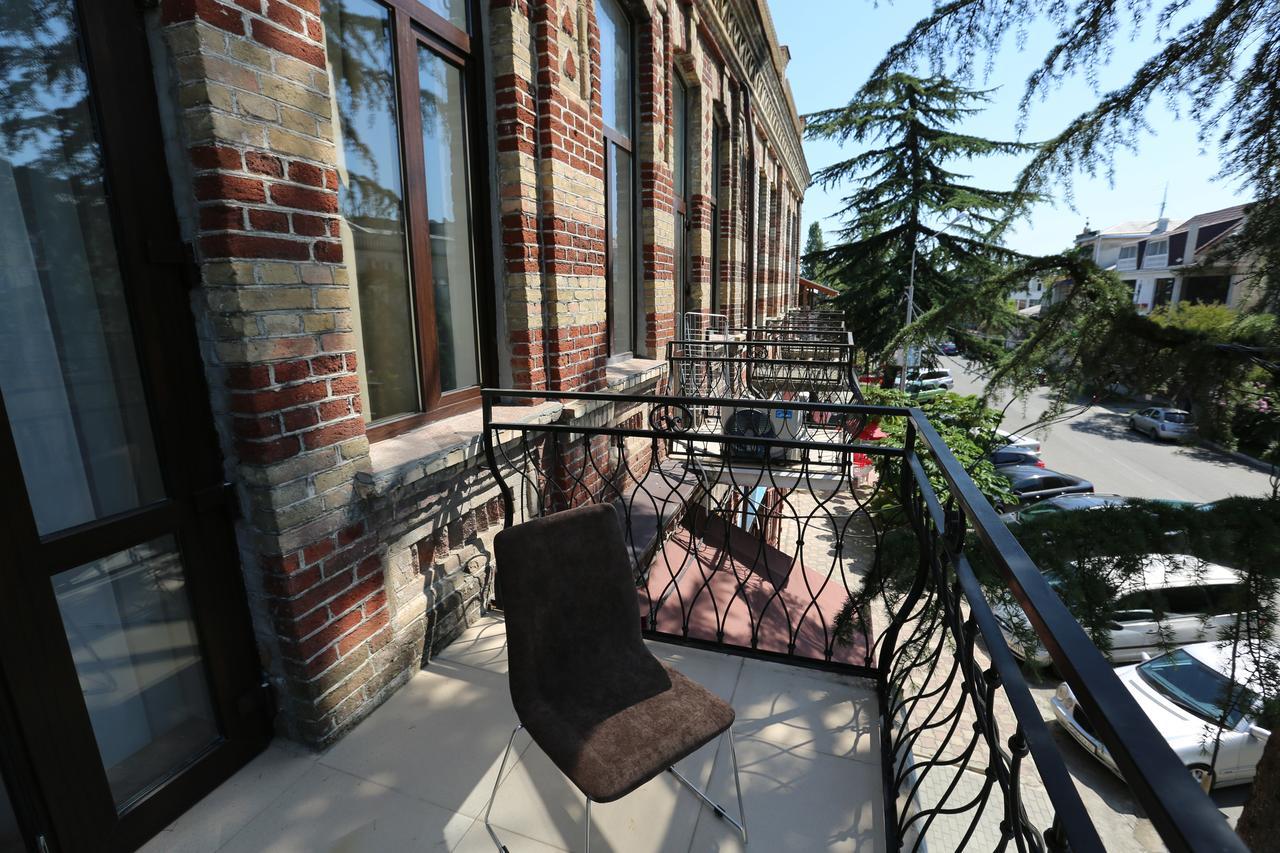 Boutique Hotel Amra Sukhumi Esterno foto