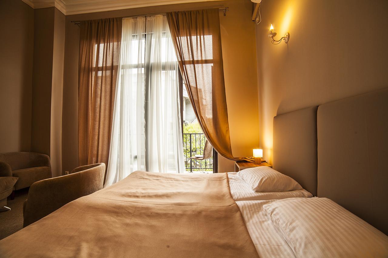 Boutique Hotel Amra Sukhumi Esterno foto