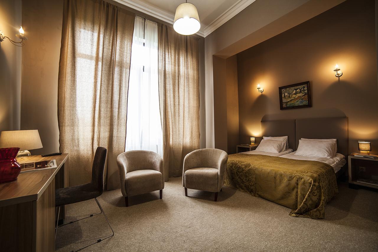 Boutique Hotel Amra Sukhumi Esterno foto