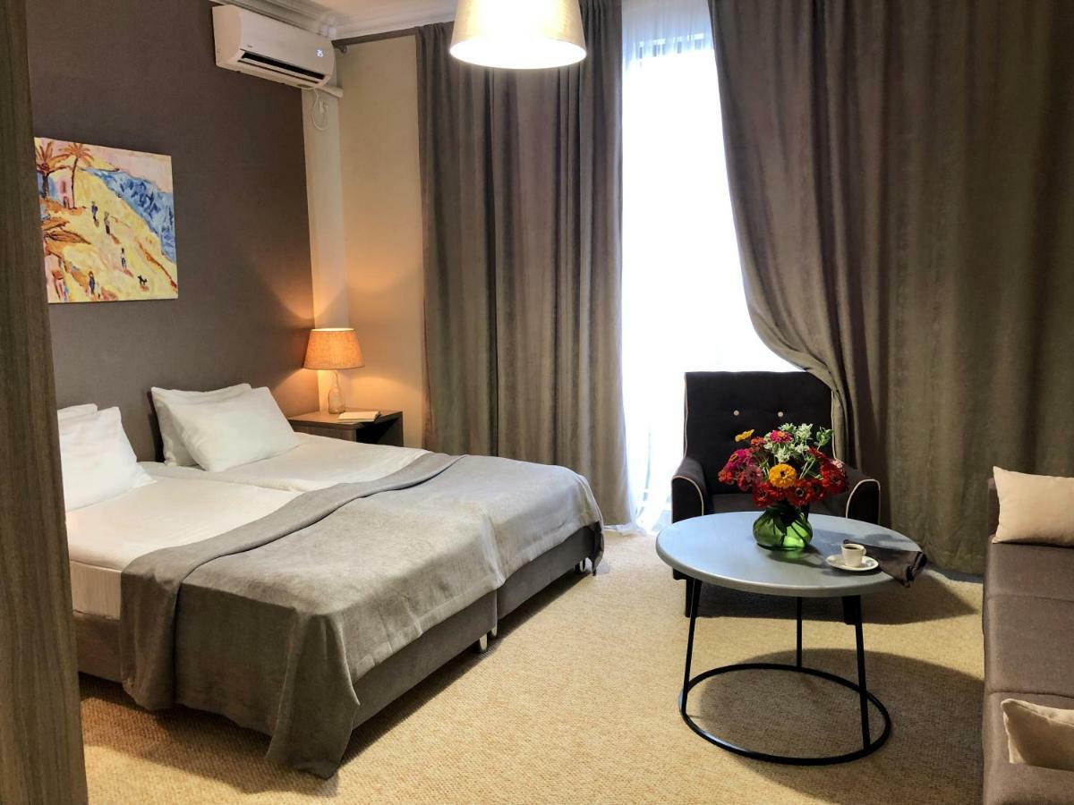 Boutique Hotel Amra Sukhumi Esterno foto
