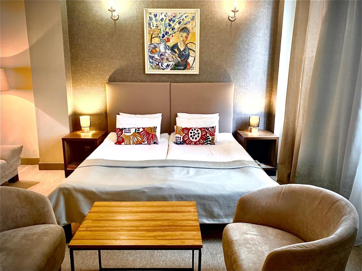 Boutique Hotel Amra Sukhumi Esterno foto